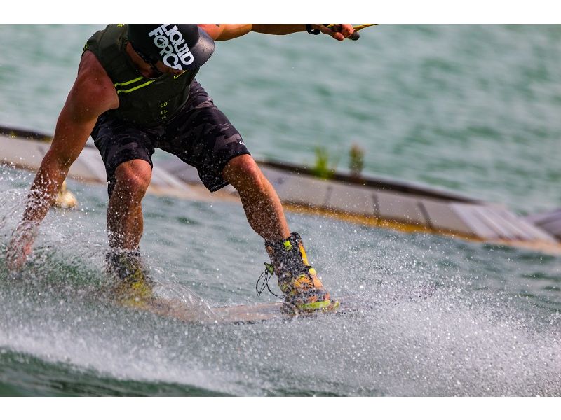 Welche Wakeboarding-Ausrüstung und welches Zubehör?