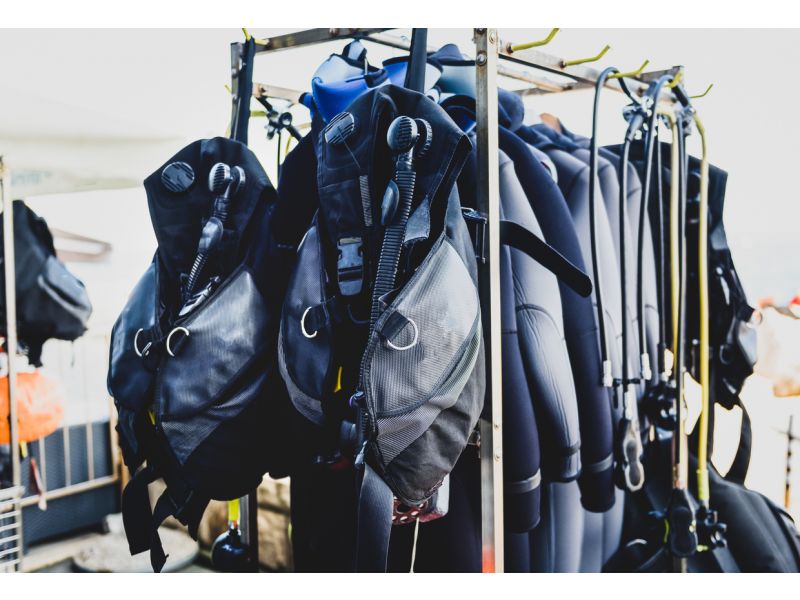 Wie wähle ich meinen Tauchanzug aus?