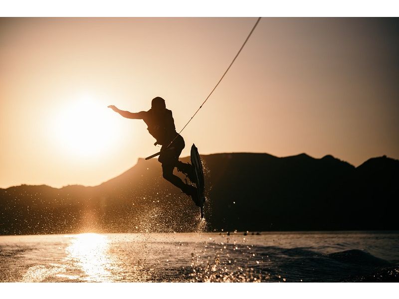 Wie lernt man Wakeboard fahren wie ein Profi?