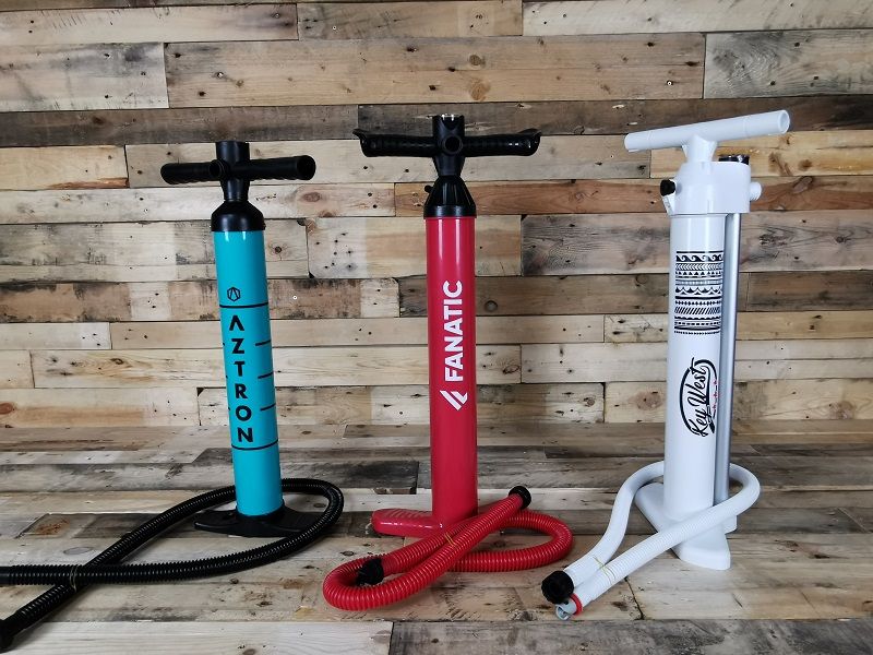 Wie benutzt und repariert man eine Pumpe von Stand Up Paddle?