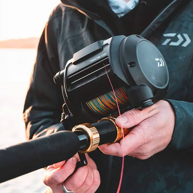 Daiwa Rolle 3x Daiwa Elektro-Angelrollen Akku BM2300 Passend Fr Tanacom  750 & 550, Inkl. Ladegert