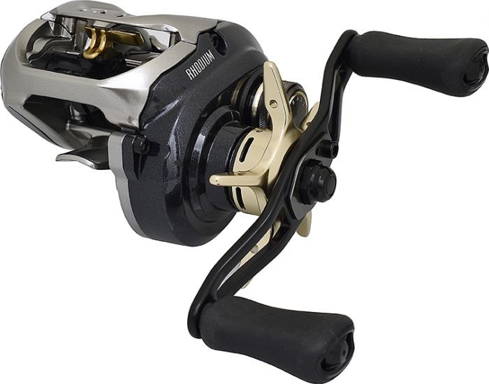 <t>Angelrolle</t> <t>Baitcast</t> Megabass Rhodium