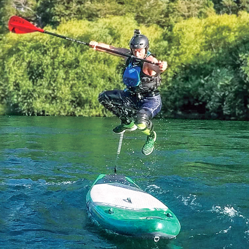 Bestes aufblasbare SUP-Board für unruhige Gewässer Aufblasbares Board Sprung